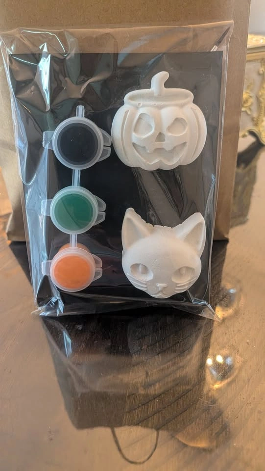 Halloween Treat Bags – Mini Paint Kits | Classroom 10-Pack - photo 3