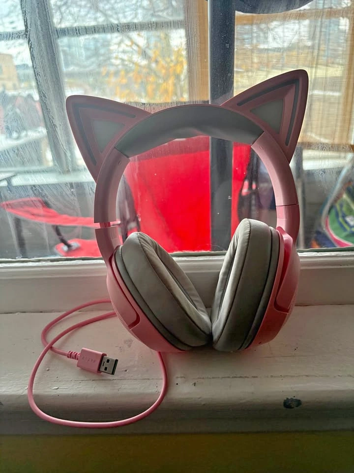 Pink Razer Cat Ear RGB Bluetooth Headphones