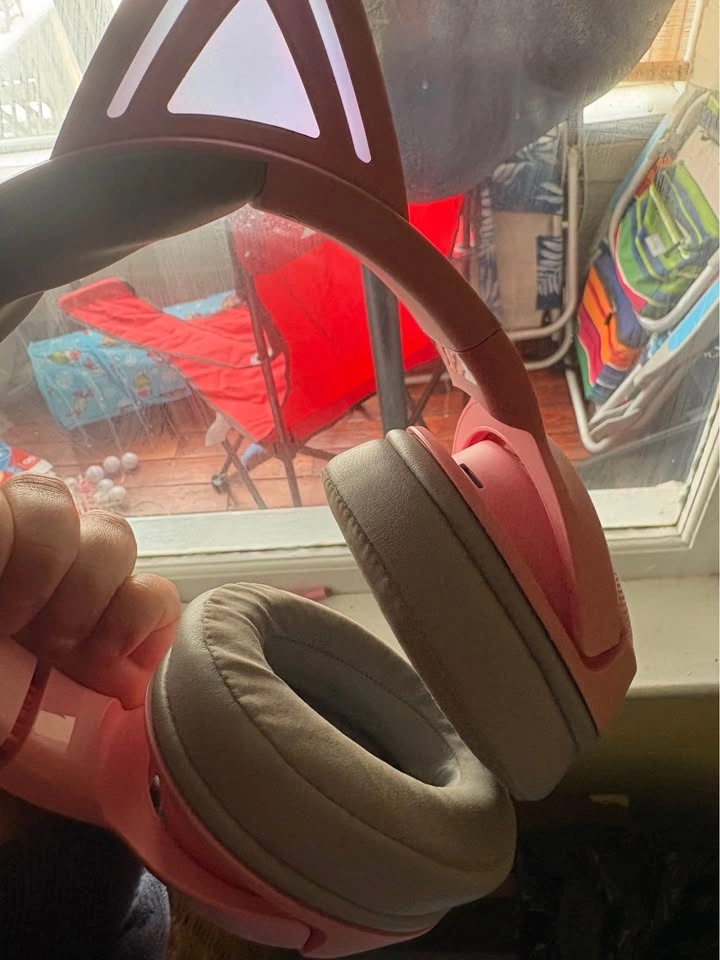 Pink Razer Cat Ear RGB Bluetooth Headphones - photo 5