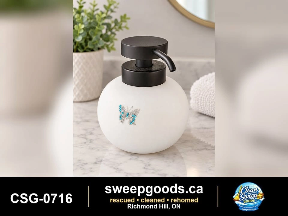 Floral & Bee Glass Pitcher
