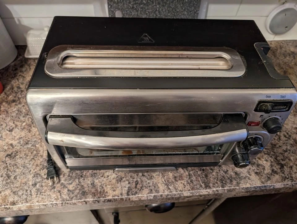 Toaster oven and toaster - photo 2