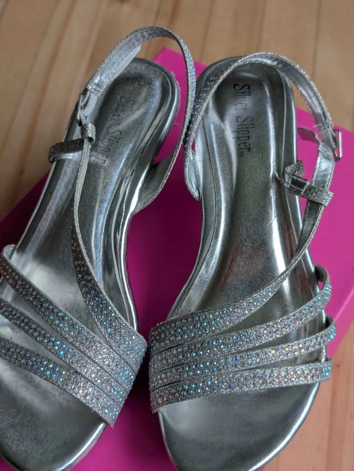 Girls Dress Shoes Size 4 - photo 2