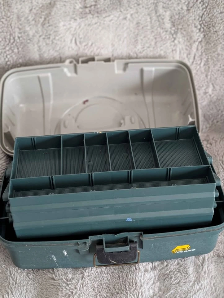 Fishing Tackle Box - photo 2