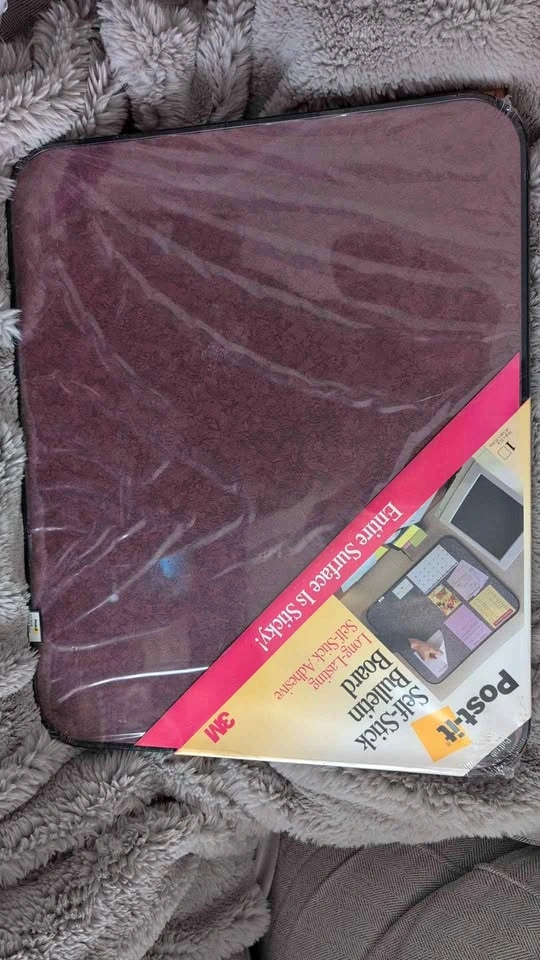 Self Stick 3M Bulletin Board