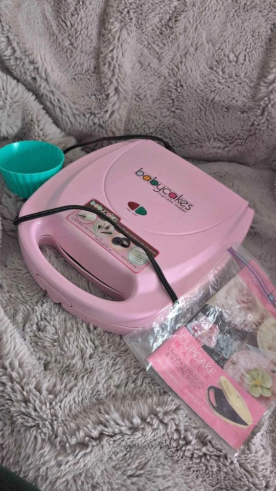 Babycakes cupcake maker