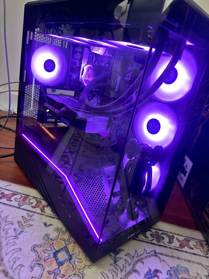 Gaming PC - Ryzen 7 5800XT, RTX 5070 12GB, 64GB RAM