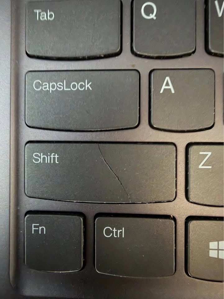 Lenovo Thinkpad T14s Gen 2 - photo 4