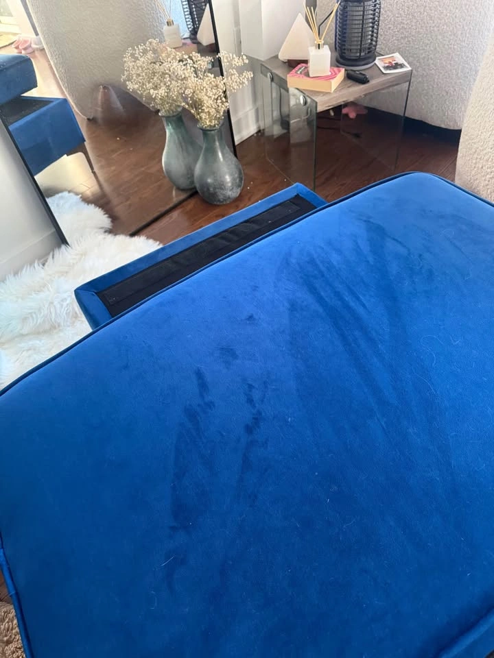 Moving Sale! Blue Velvet Sofa + 2 Ottomans + FREE IKEA Chair - photo 4
