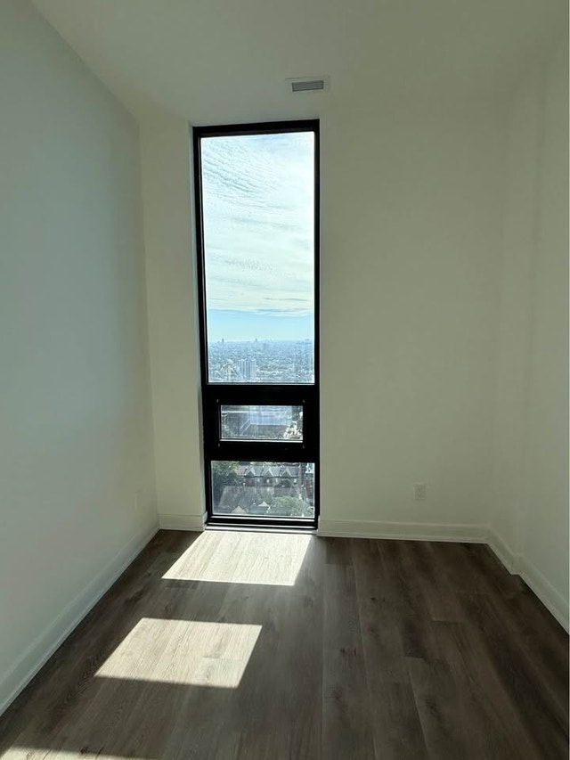 2 Bed 2 Bath Condo Available for Rent in Hamilton - photo 5