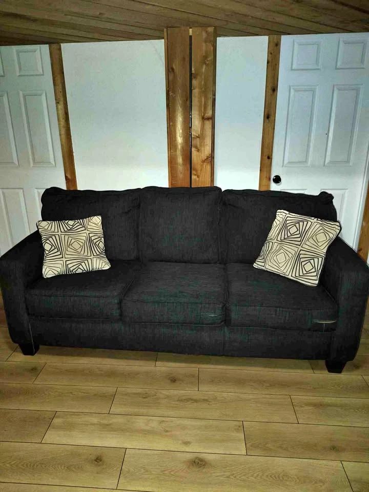 Sofa & loveseat set