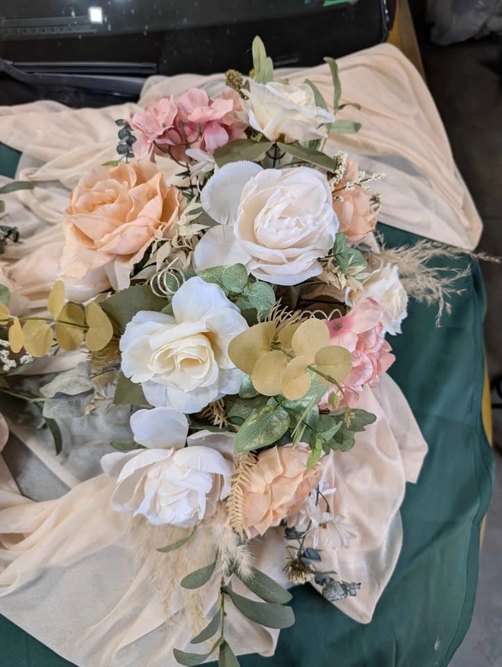 Wedding Florals - photo 2