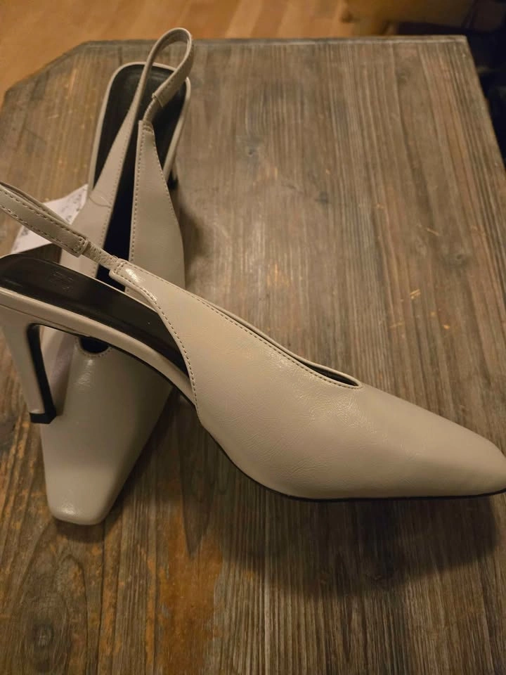 H&M Slingback Heels Size 7 - photo 2