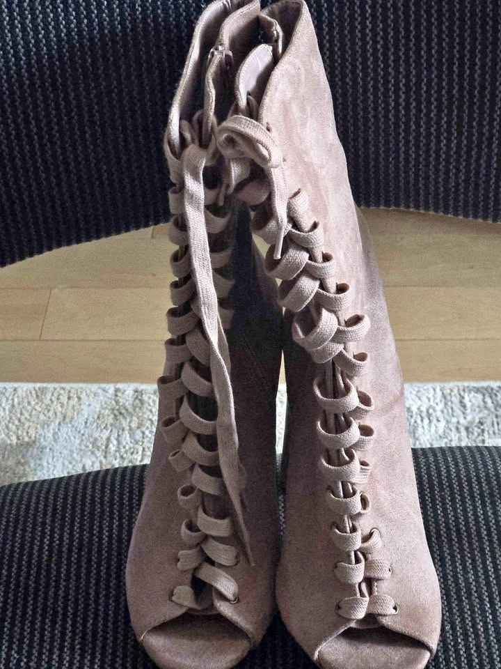 Mauve Lace-Up Open Toe Ankle Boots