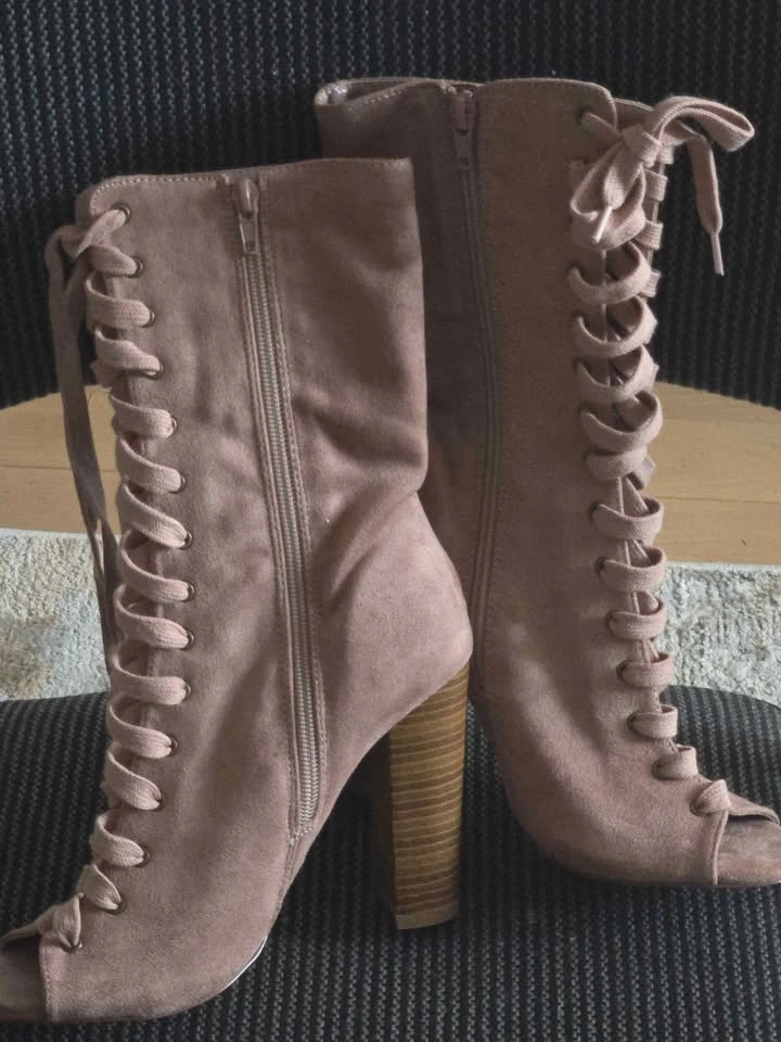 Mauve Lace-Up Open Toe Ankle Boots - photo 2