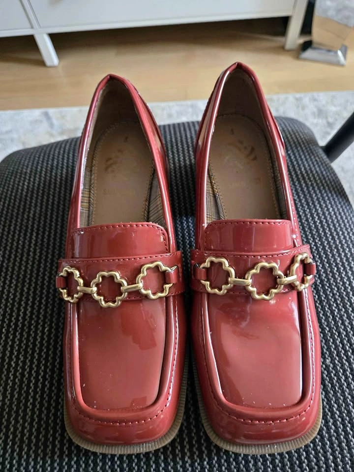 Sam & Libby Red Loafers Sz 8