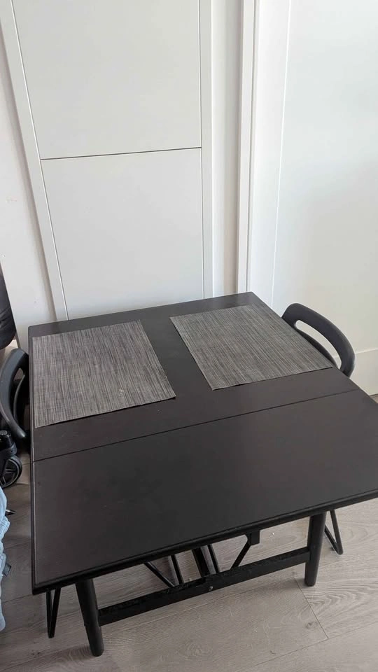 Black Extendable Dining Table - photo 3