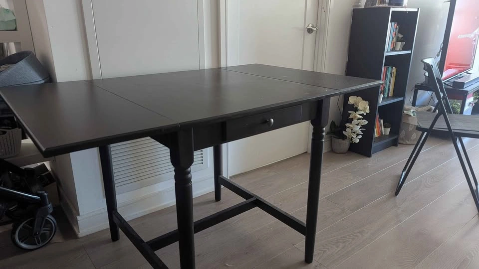 Black Extendable Dining Table - photo 4