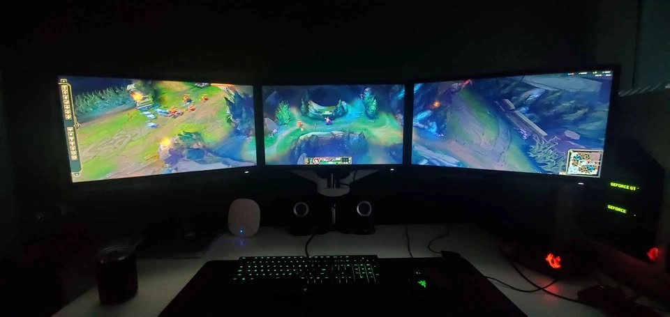 Triple 1080p 75hz 1ms 24inch BenQ Monitors with Mount - photo 4
