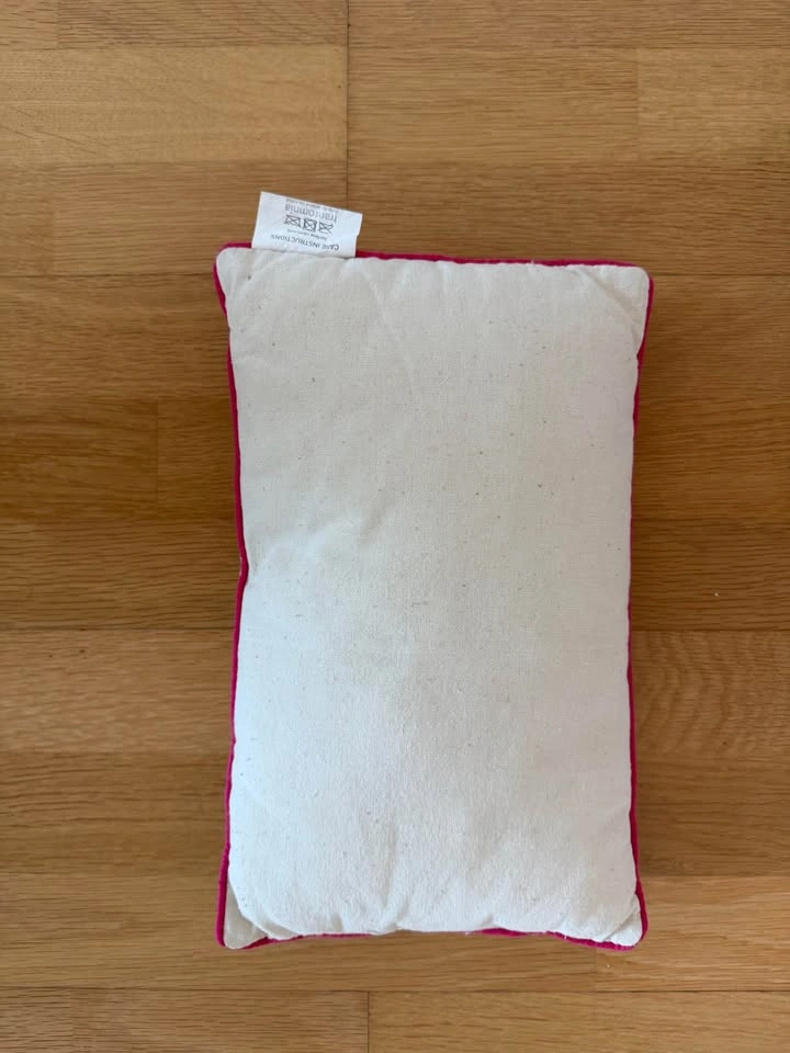 "LOVE" Decorative Throw Pillow - photo 2