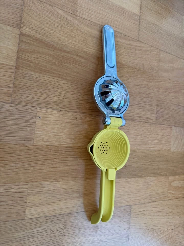 KitchenAid Citrus Press / Lemon & Lime Squeezer - photo 2