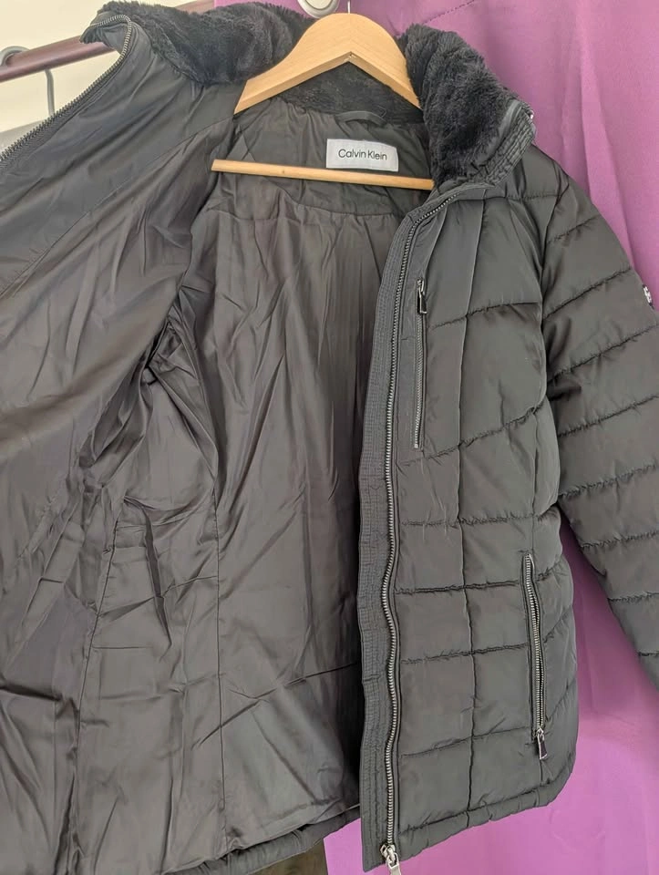 Calvin Klein Black Puffer Jacket Size M - photo 2