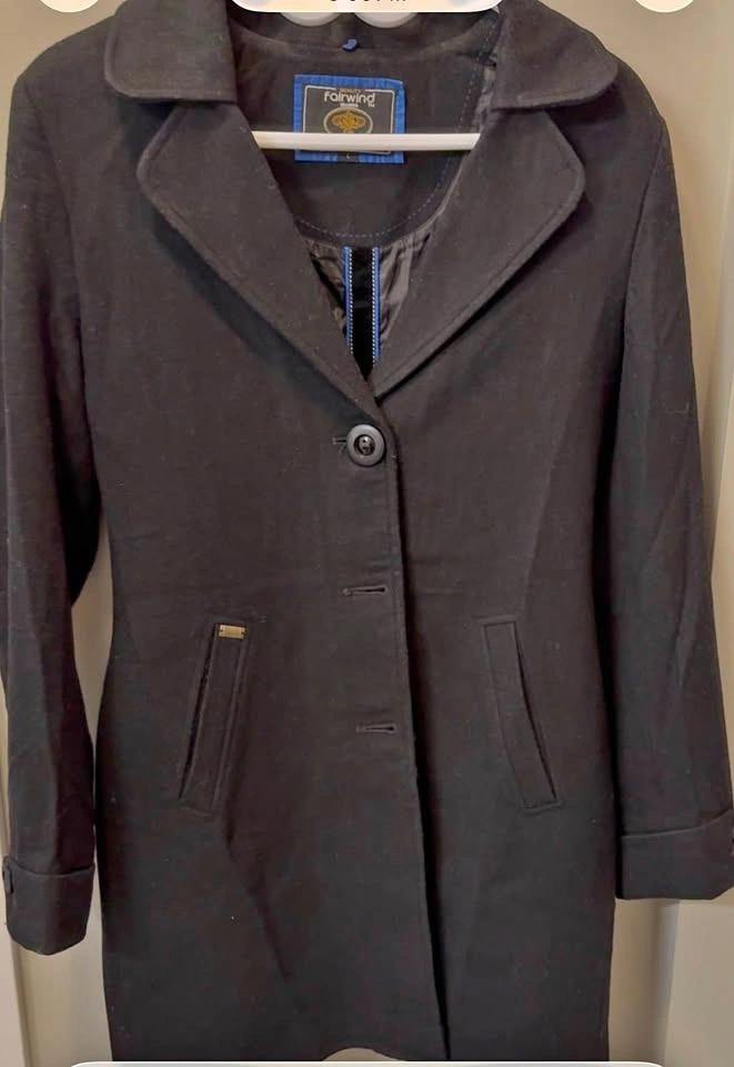 Women’s black long coat size L