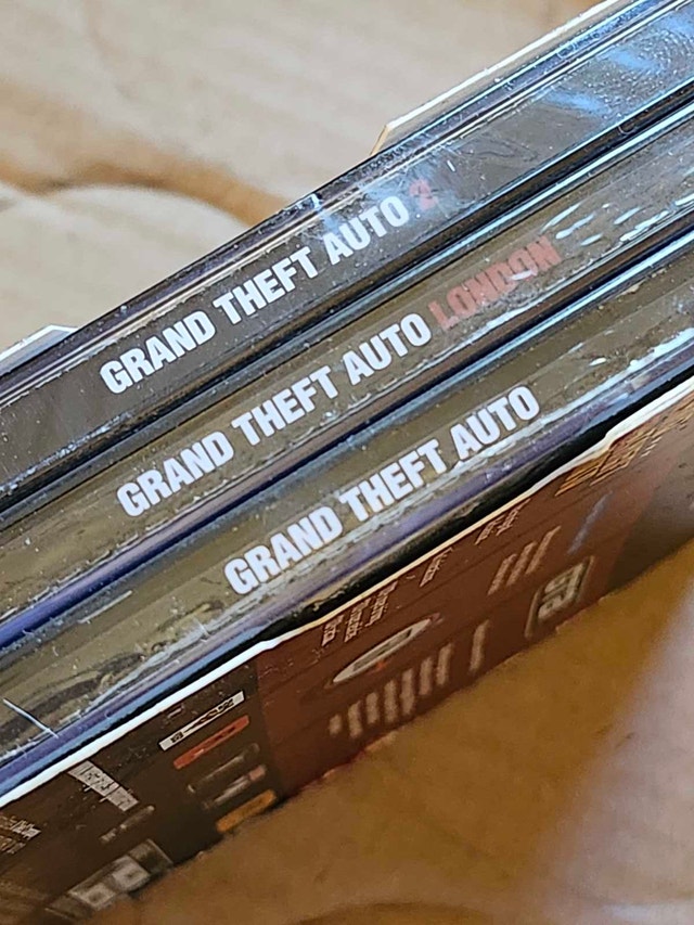 Grand Theft Auto: The Classics Collection (PC, 2004) - photo 2