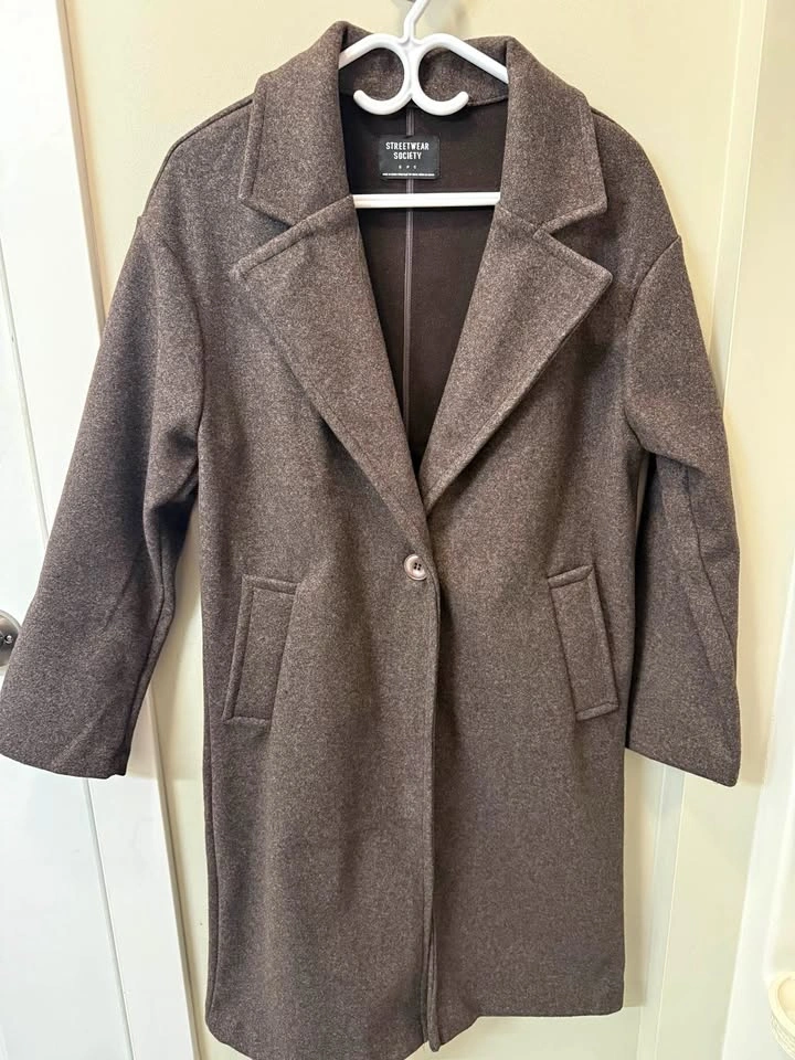 Brand new Women’s brown long coat Size S