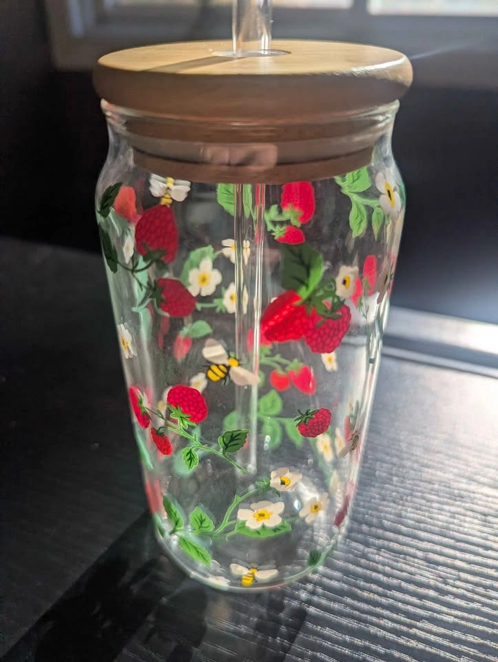 Strawberry & Bee Glass Tumbler with Bamboo Lid & Straw - photo 2