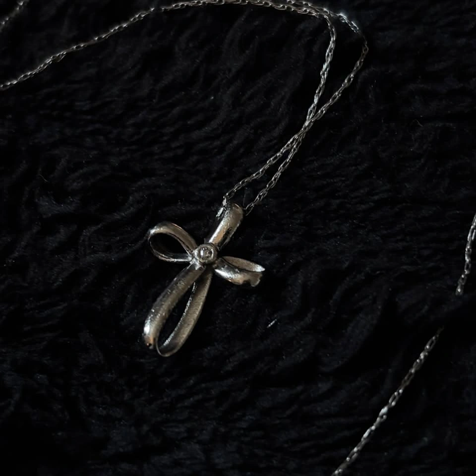Sterling Silver Ribbon Cross Necklace - photo 3