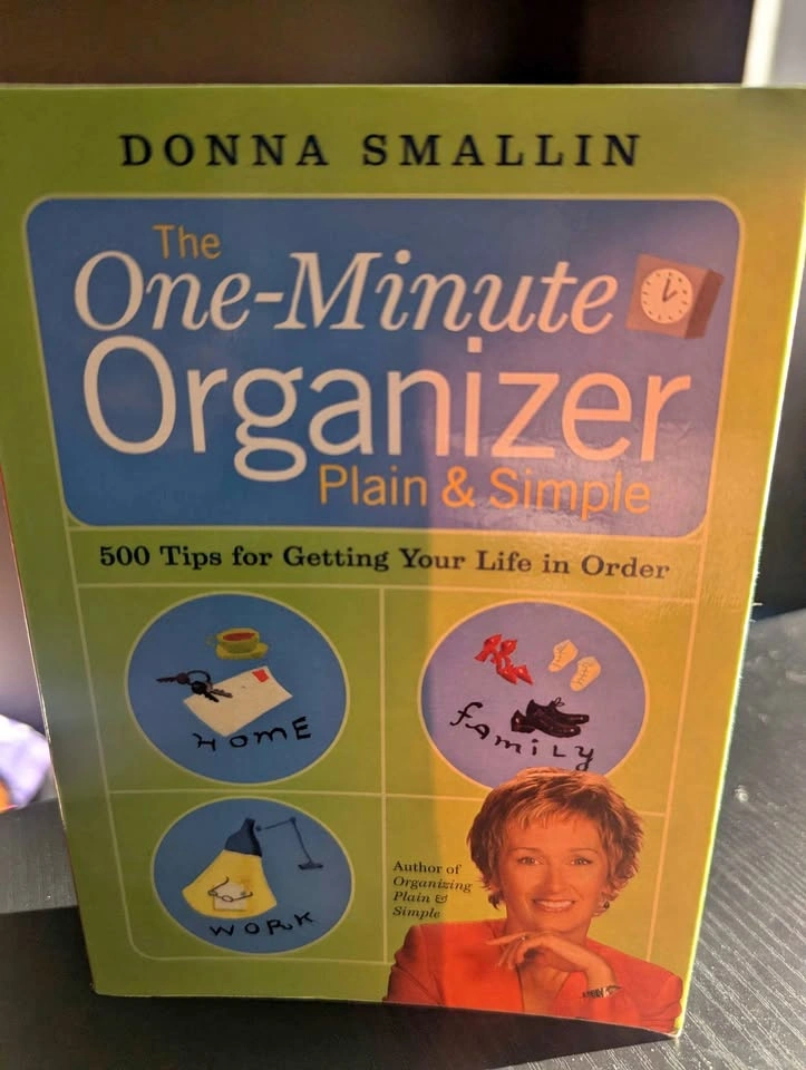 The One-Minute Organizer Plain & Simple by Donna Smallin – Paper