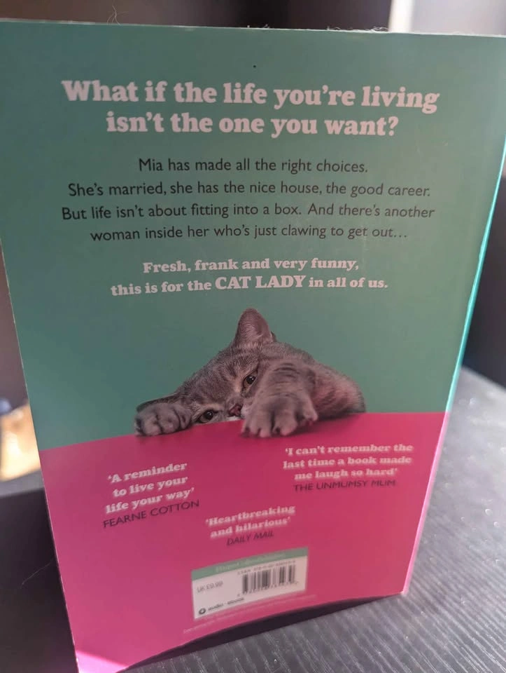 Cat Lady by Dawn O'Porter – Paperback - photo 2