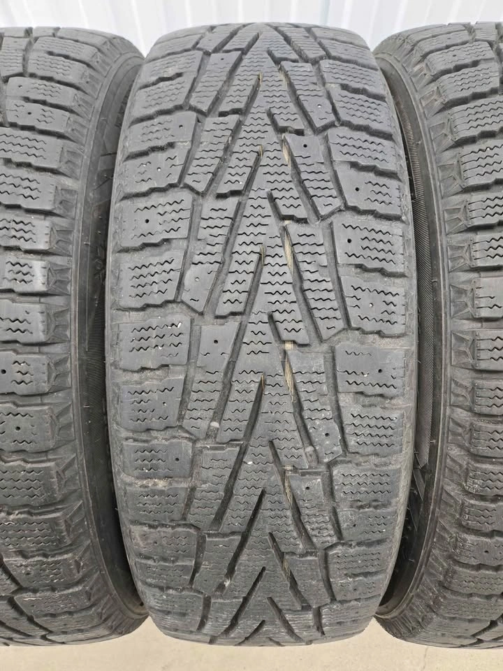 225/60/17 Winter Tire Set - photo 3