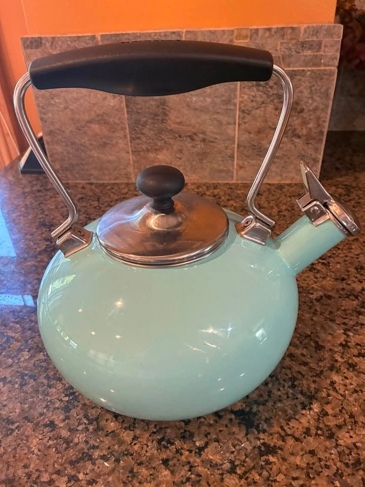 Chantal Whistling Tea Kettle - photo 2