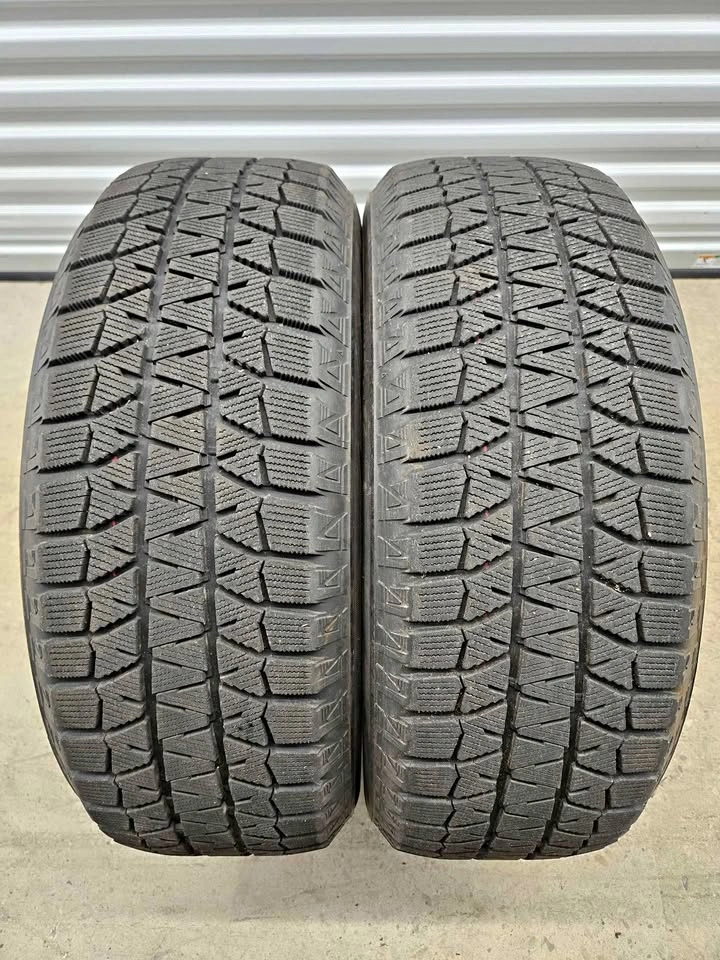 Bridgestone Blizzak Winter Tires 225/60R18