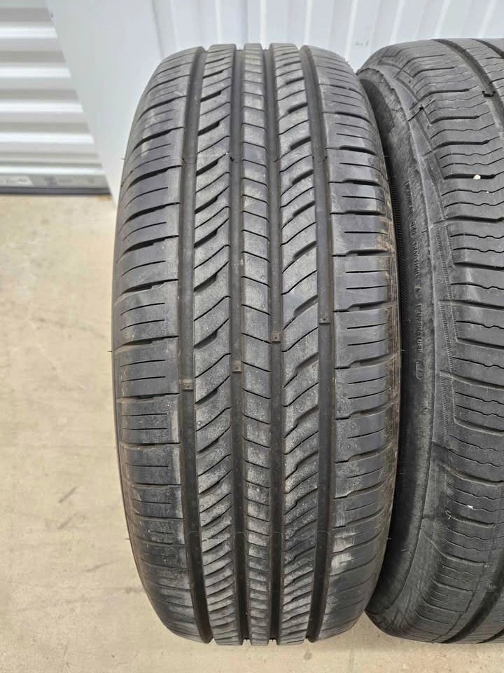 225/65R17 All Season Tires - photo 2