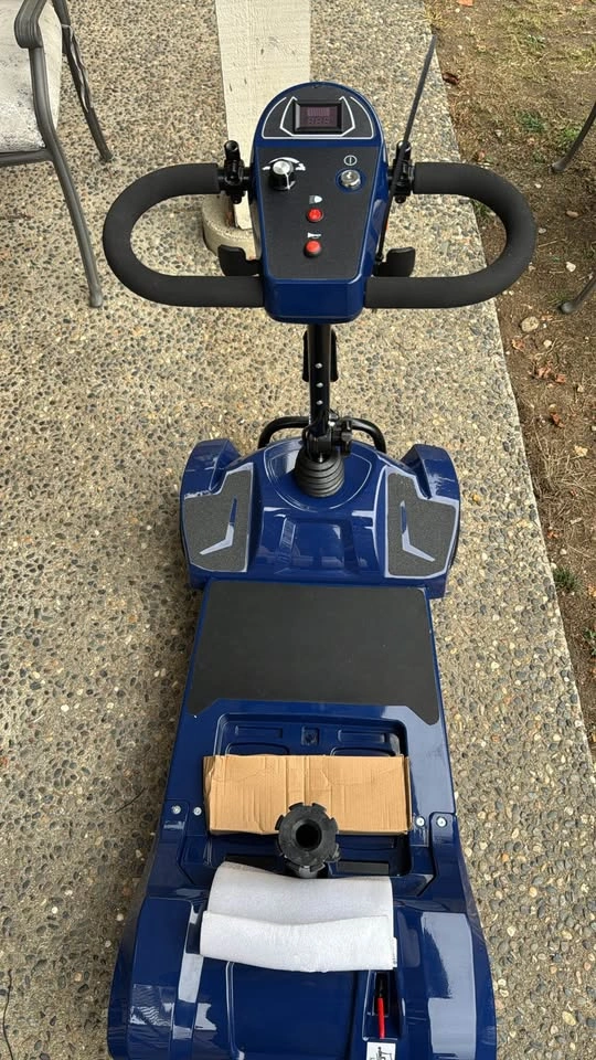 Brand New 4-Wheel Mobility Scooter - photo 3