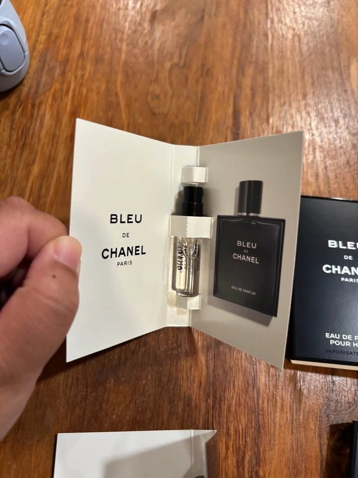 Brand New Chanel Bleu de Perfume Sample Set for men – 6 Vials - photo 3