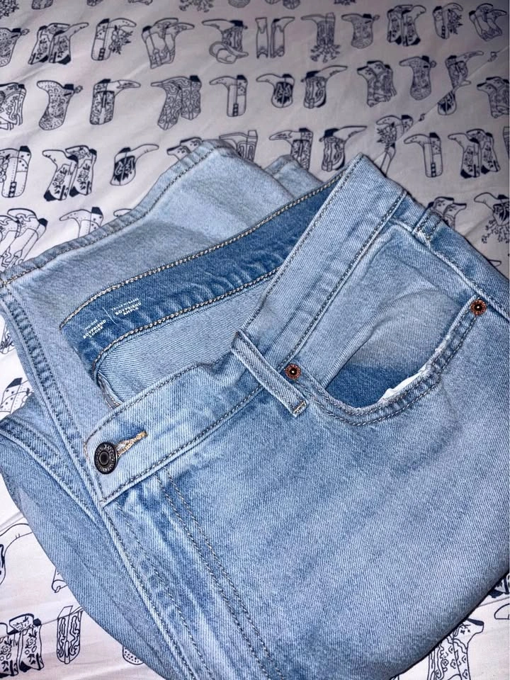 Old Navy Tall Boyfriend Loose Mid-Rise Jeans