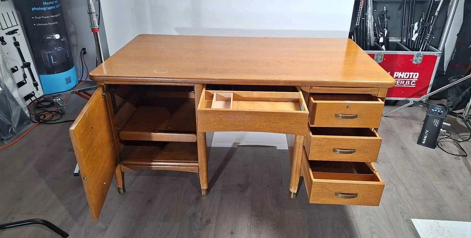 Classic Solid oak Office desk
