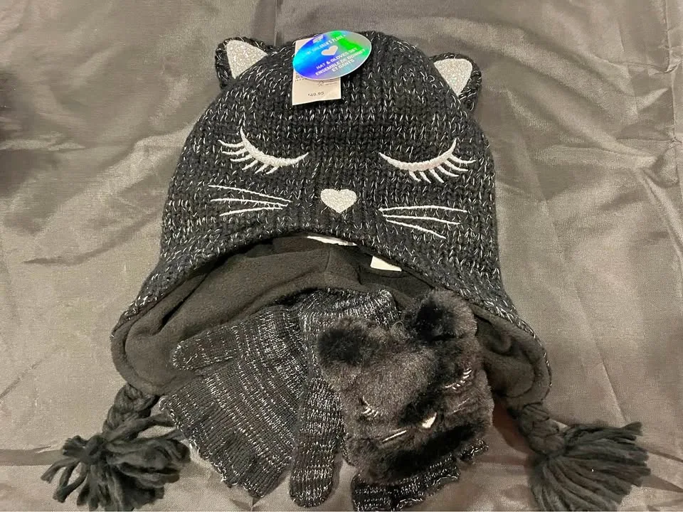 BNWT Cat Hat and Gloves Set (Size small, 4-7 yrs) thumbnail