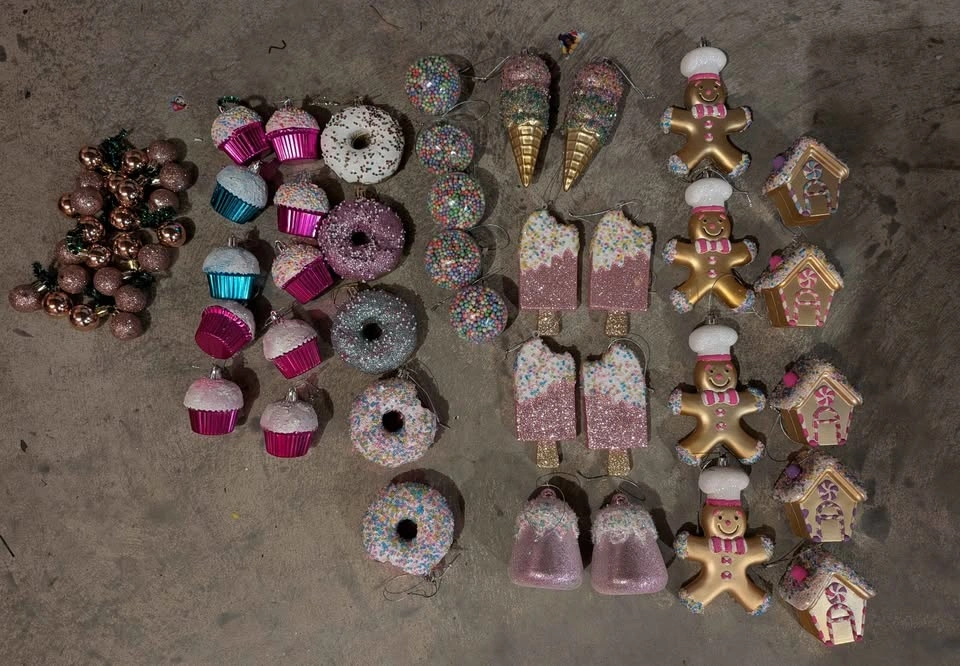 Pink Candy Land / Sweet Christmas Decor Bundle - photo 2