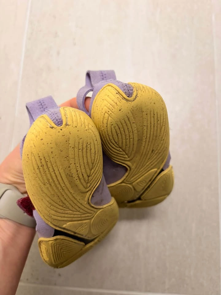 Wildling barefoot sandals Size US8 (EU24) - photo 2