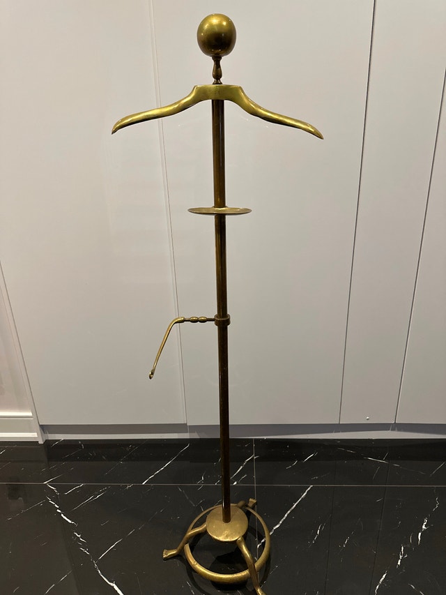 Vintage solid brass clothing valet stand - photo 4