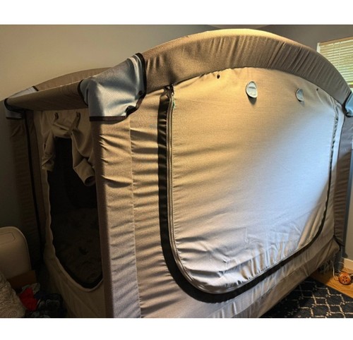Cubby Bed Enclosed Safety Bed Full Size w/ Hub, Camera, Sheets - photo 3