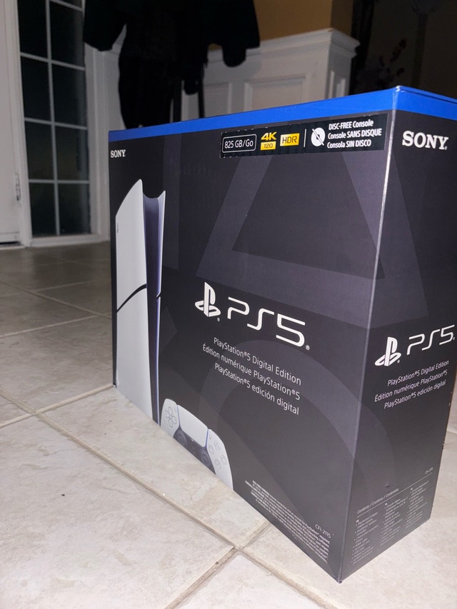 PlayStation 5 - Digital - 825gb *BRAND NEW*