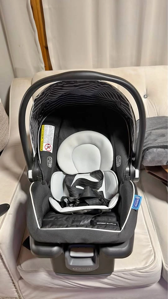 Graco SnugRide 35 Lite LX Infant Car Seat