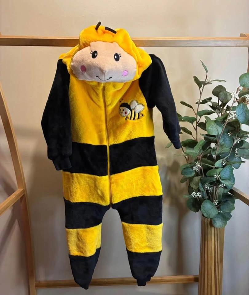 12 month old Halloween costumes $10 each - photo 2