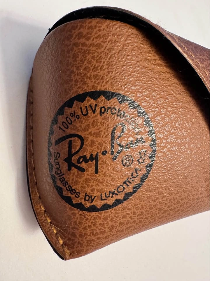 Authentic Ray-Ban Sunglasses Case & Cleaning Cloths Set - photo 4