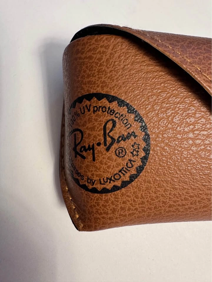 Authentic Ray-Ban Sunglasses Case & Cleaning Cloths Set - photo 5